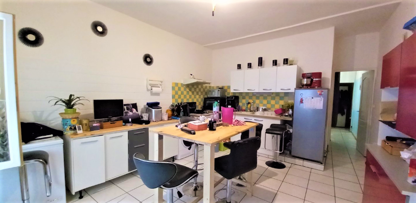 Immeuble de rapport à Salies