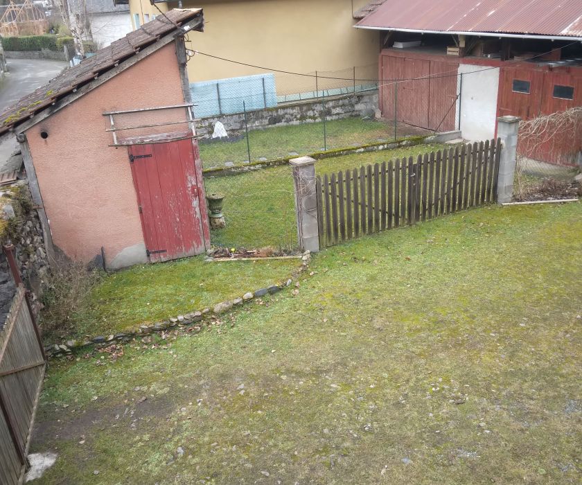 Maison de village avec jardin
