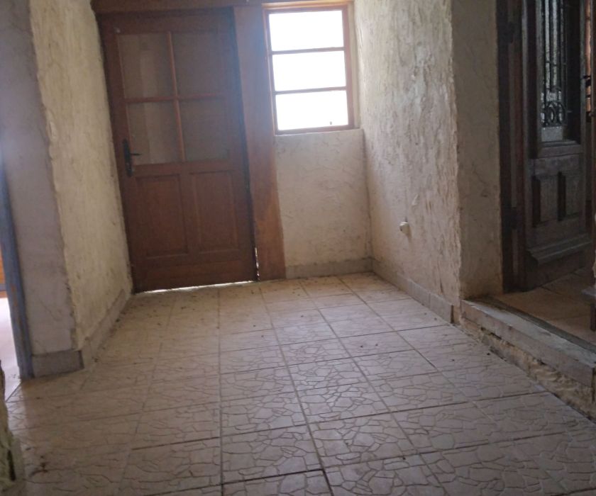 MAISON DANS UN COIN PAISIBLE