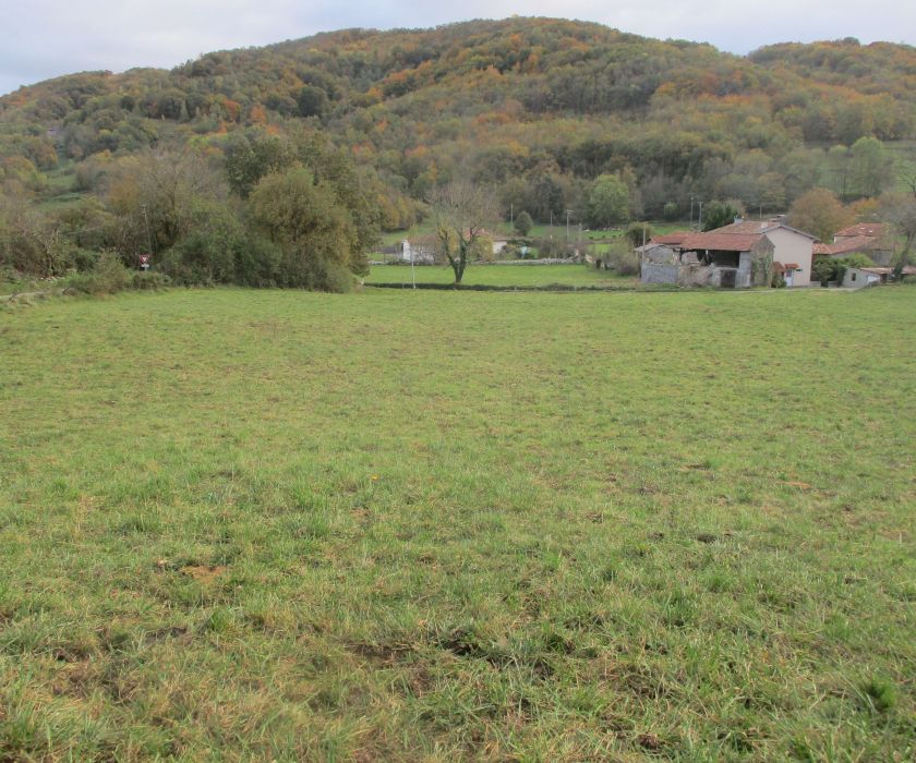 5 minutes de Saint-Girons, beau terrain à bâtir