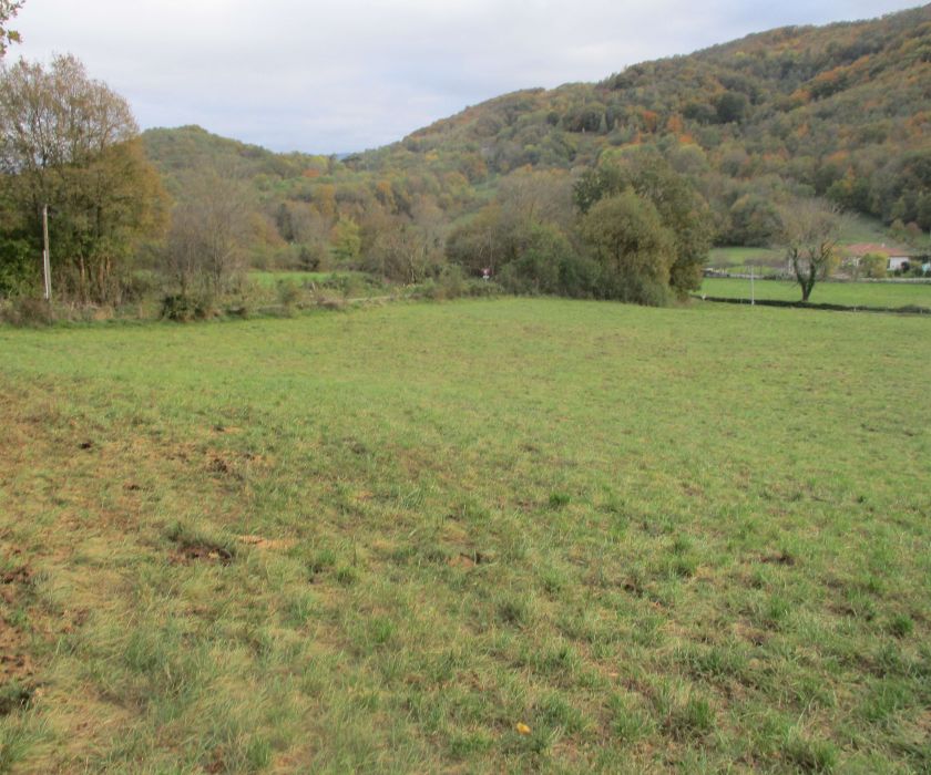 5 minutes de Saint-Girons, beau terrain à bâtir