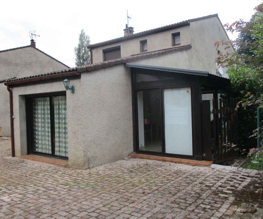 Belle maison avec véranda