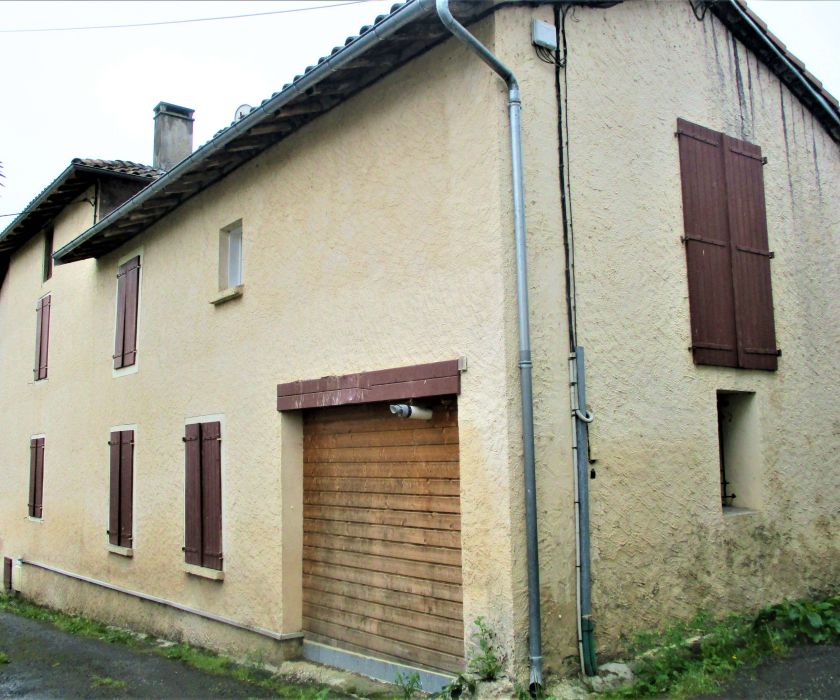MAISON AU CŒUR DE PRAT-BONREPAUX