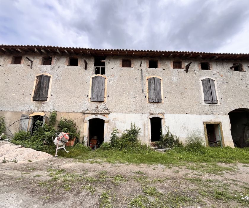 Grande maison à vendre – Spécial investisseur