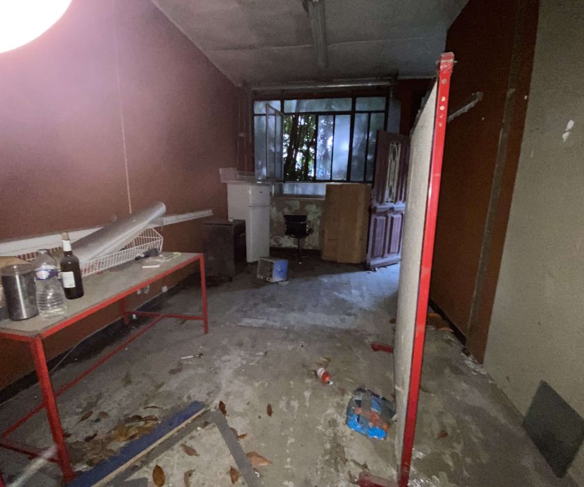 Hangar 1200 m² avec potentiel - Bon rapport locatif possible