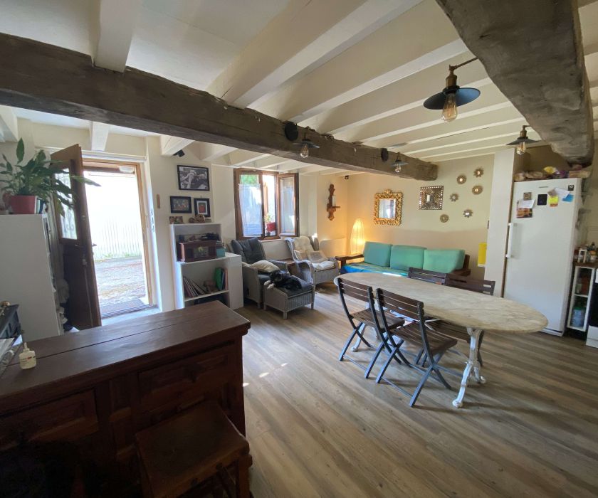 Commingeoise rénovée avec dépendances