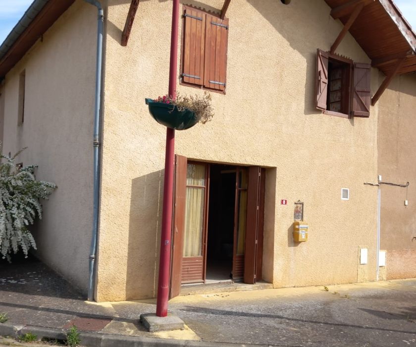 Maison de village très bien exposée