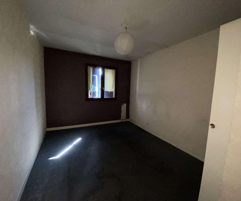 Proche centre Montréjeau - Maison avec local à rénover