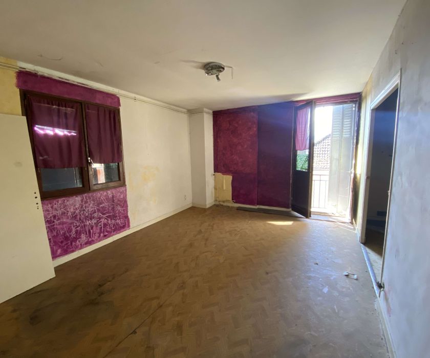 Proche centre Montréjeau - Maison avec local à rénover