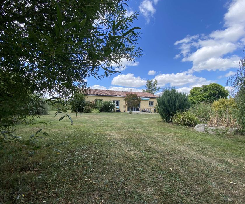 Villa plain pied avec terrain constructible