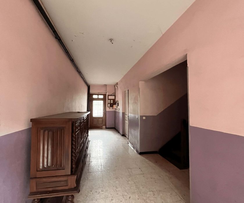À VENDRE – Immeuble comprenant deux appartements T4