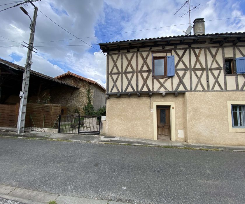Maison de village proche centre Saint-Martory